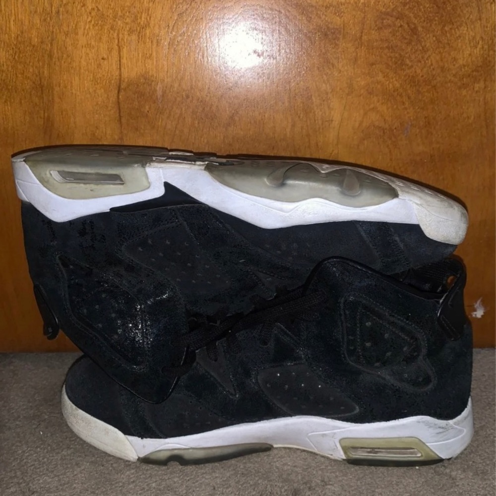 Jordan 6 - Picture 3 of 5